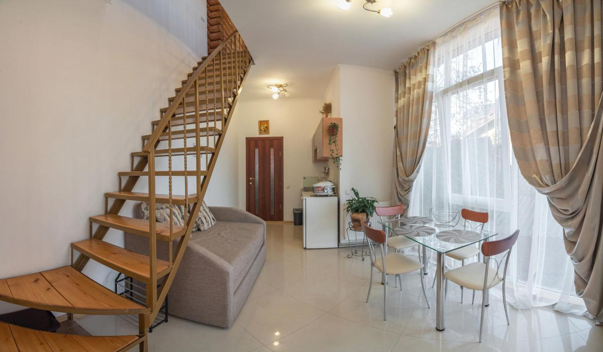 Sofia 3*